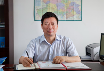 杨希雄   教授